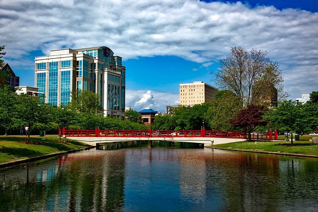 Huntsville Alabama city, bridge and water 