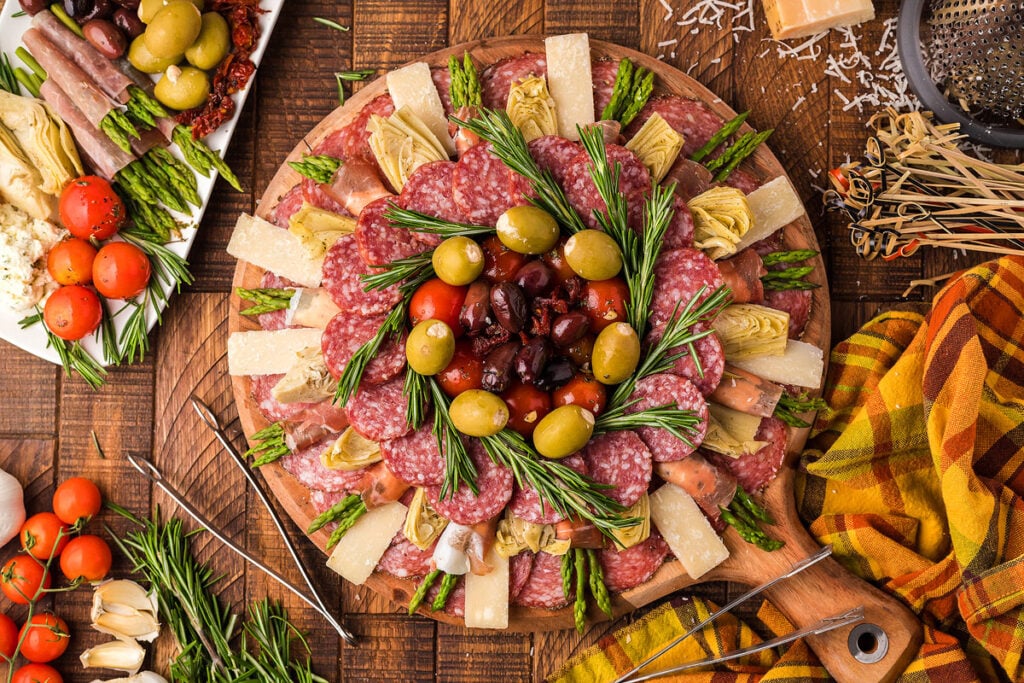 7 Delicious and Creative Charcuterie Boards